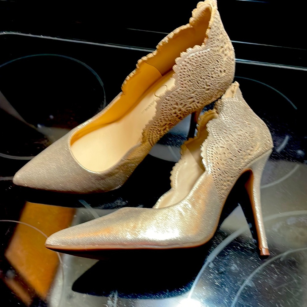 Jessica Simpson Gold Heels